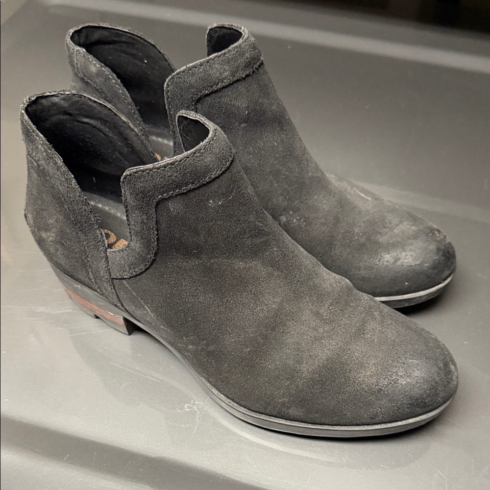 Women's Black Sorel Suede Ankle Boots